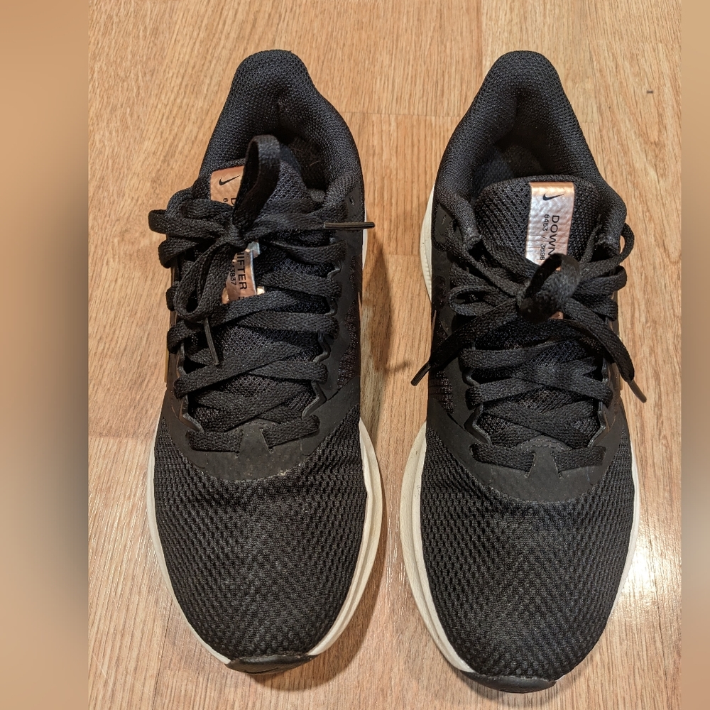 Nike downshifter running shoes, size 5.5